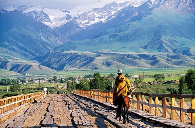 تكلفة السياحة في قرغيزستان 2023