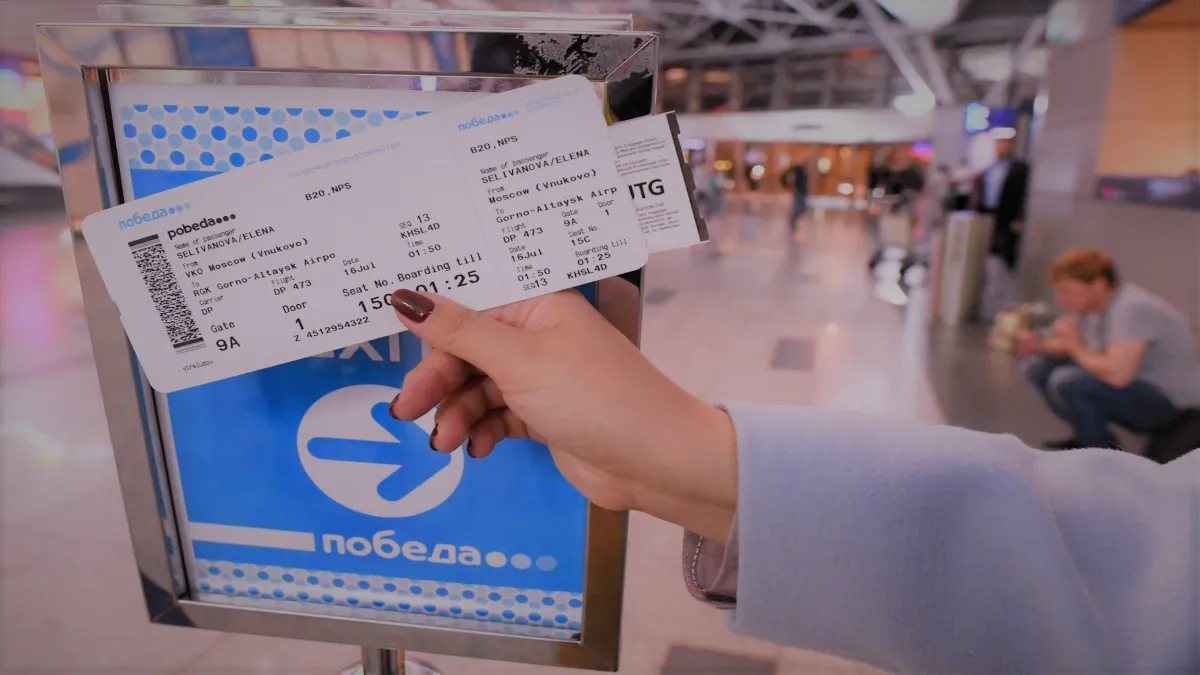 هل يمكن الحصول على تأشيرة عمرة في المطار بالسعودية؟
