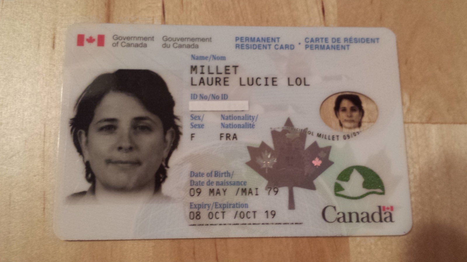 ماهي مدة إصدار بطاقة الإقامة الدائمة في كندا للمهاجرين؟